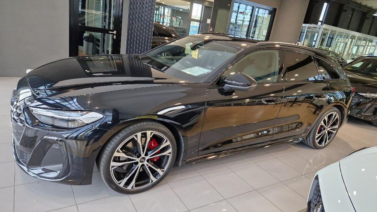 AUDI A5 Avant TDI 150 kW mHEV+ S tronic S Line edition - 8