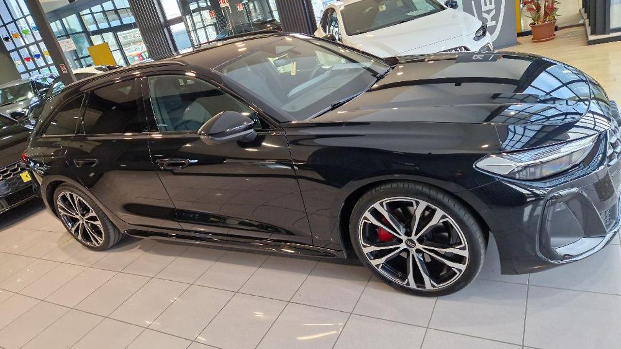 AUDI A5 Avant TDI 150 kW mHEV+ S tronic S Line edition - 9