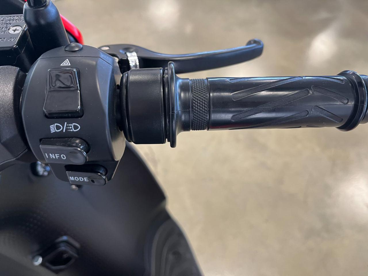 SEAT MO eScooter 125 Red - 11