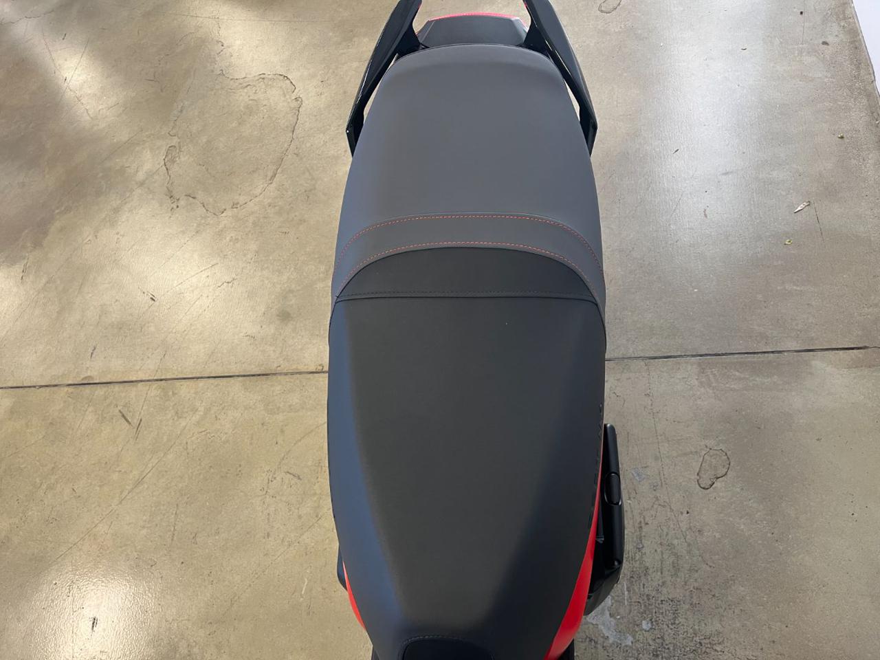 SEAT MO eScooter 125 Red - 8