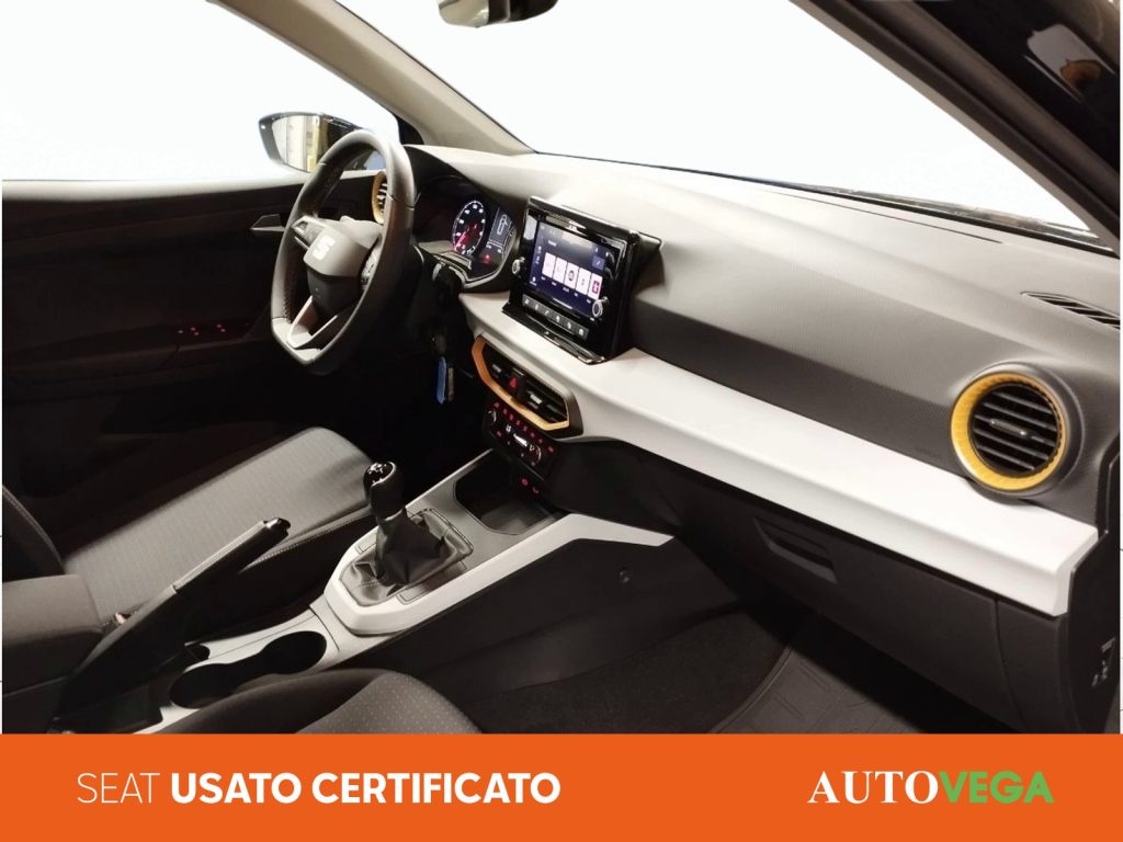 SEAT Arona 1.0 ecotsi style 95cv - 6