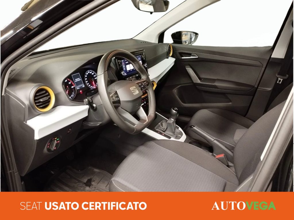 SEAT Arona 1.0 ecotsi style 95cv - 7