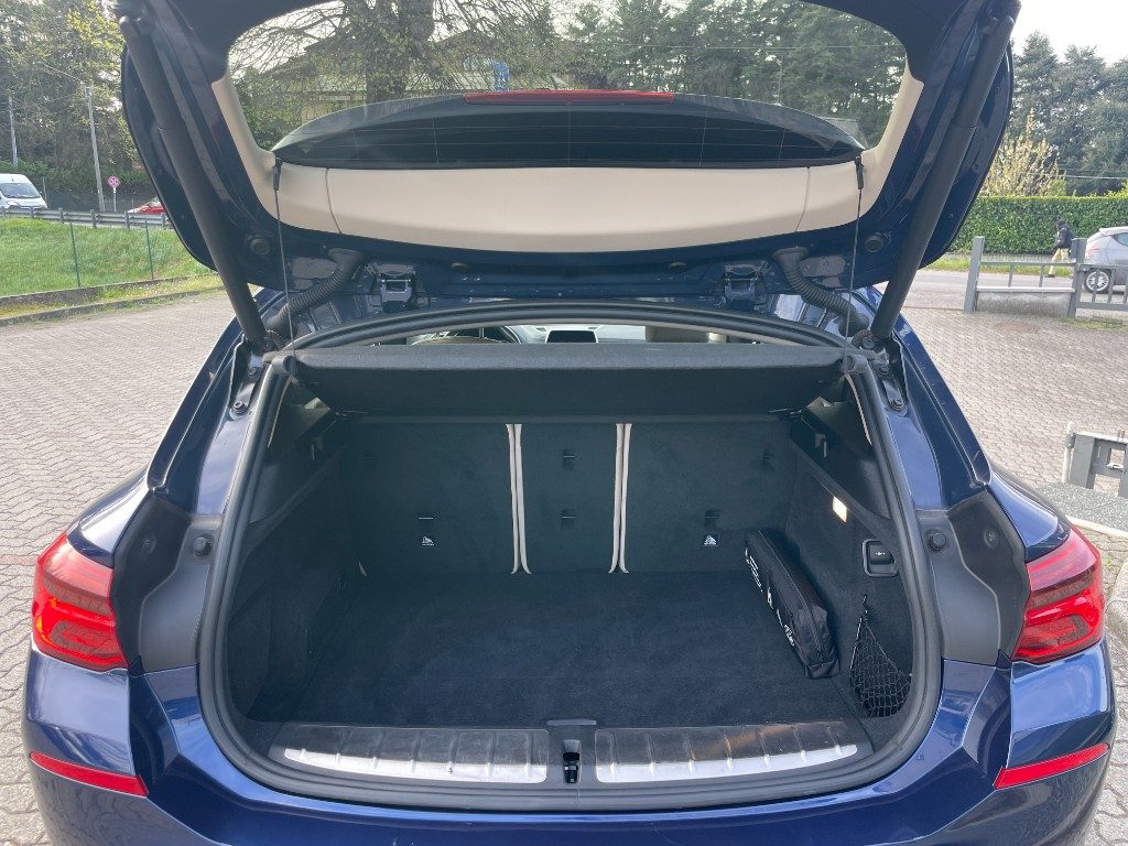 BMW X2 sDrive18i Advantage + PELLE+LUCI AMBIENT+SED.ELET. - 16