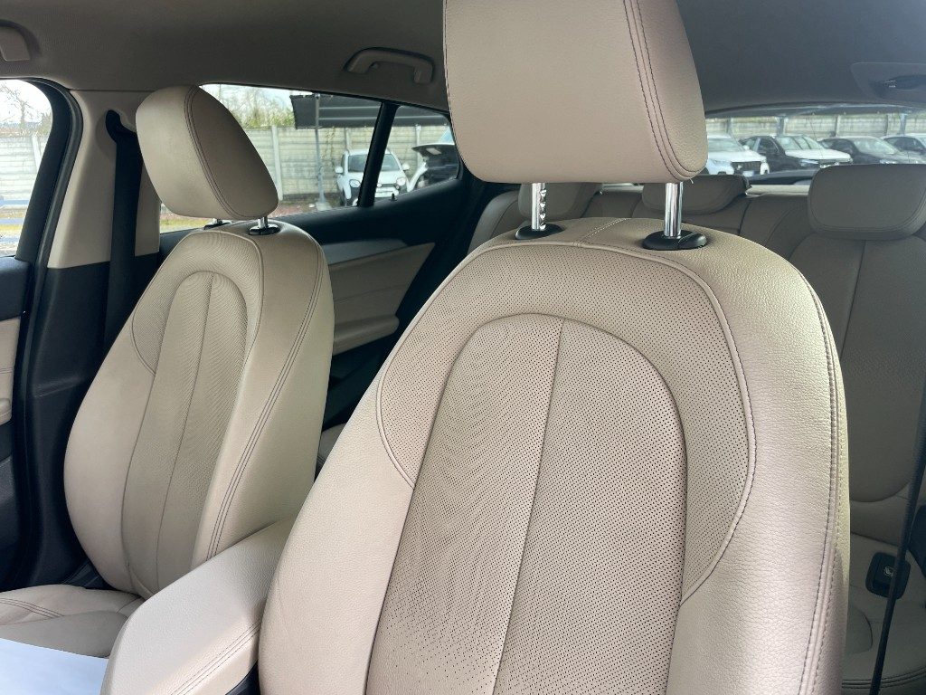 BMW X2 sDrive18i Advantage + PELLE+LUCI AMBIENT+SED.ELET. - 21