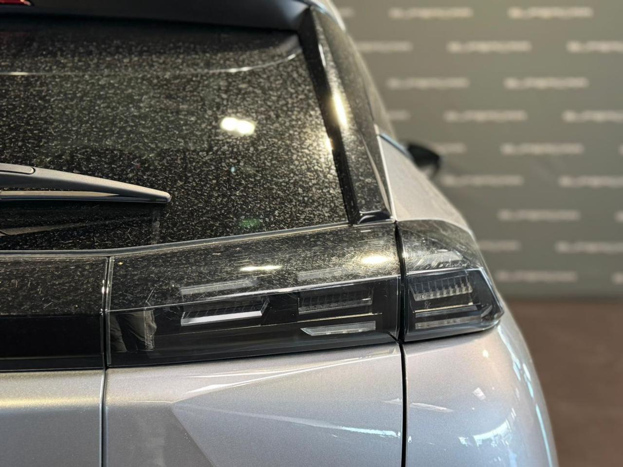 PEUGEOT 2008 PureTech 100 S&S Allure - 6