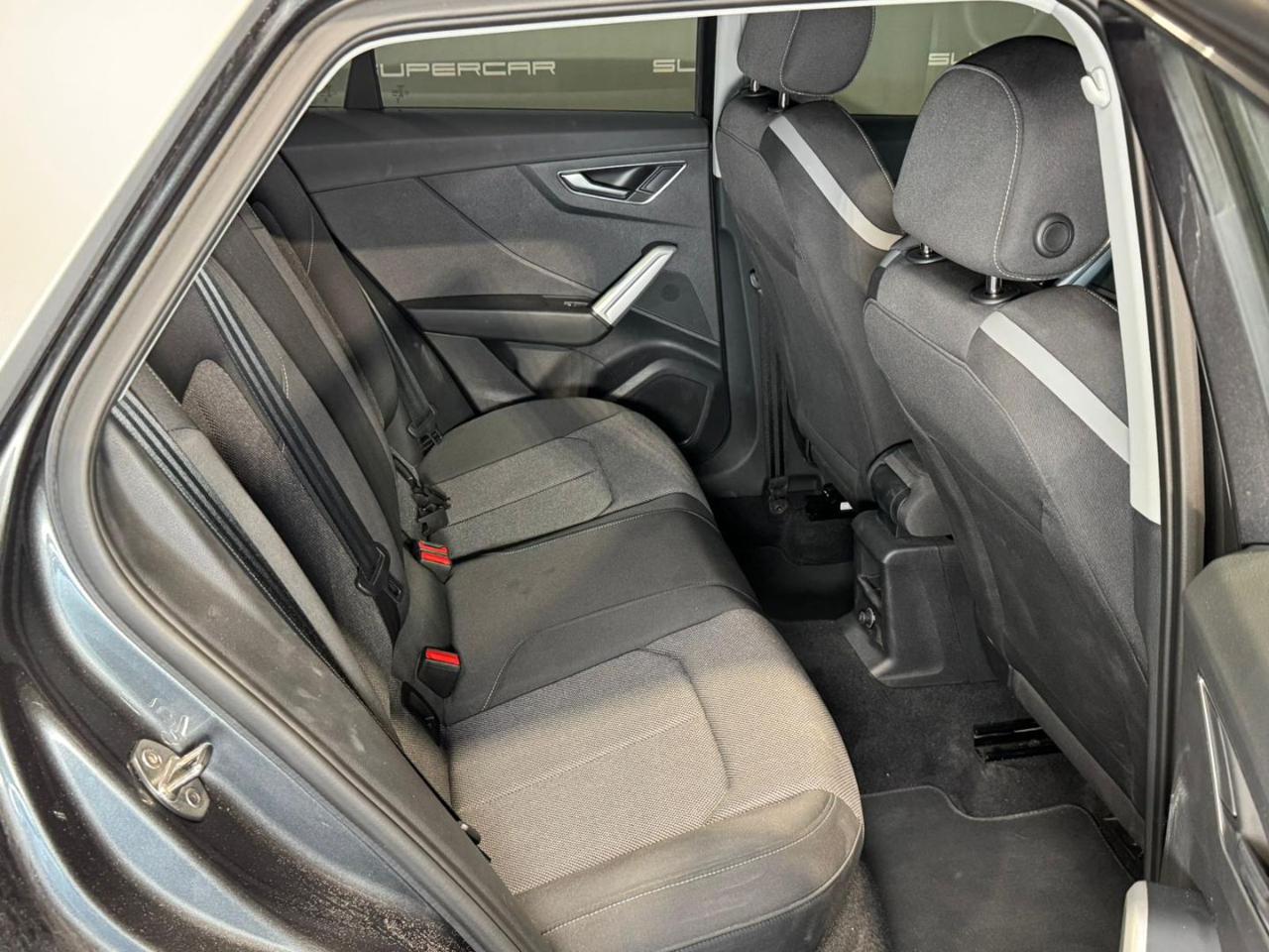 AUDI Q2 30 TDI S line Edition - 13