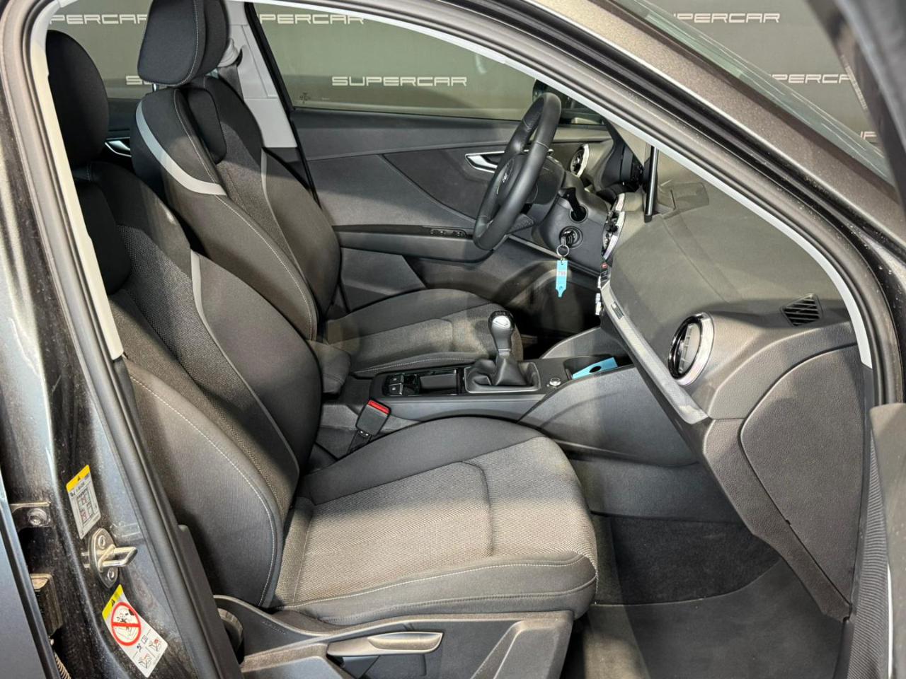 AUDI Q2 30 TDI S line Edition - 12