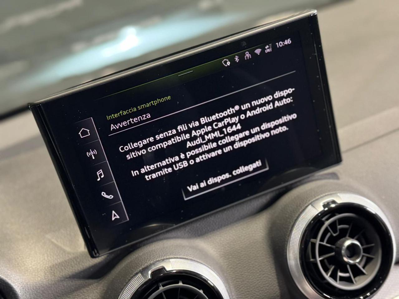 AUDI Q2 30 TDI S line Edition - 16