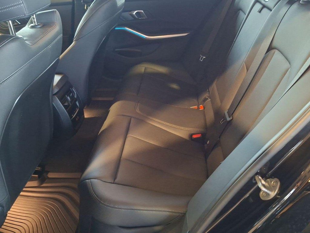 BMW 320 d 48V Touring Msport - 10