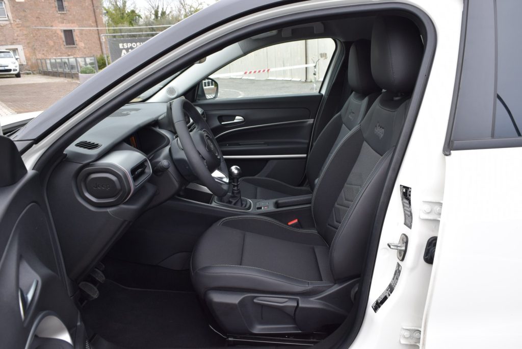 JEEP Avenger 1.2 Turbo Summit 100 CV - 14