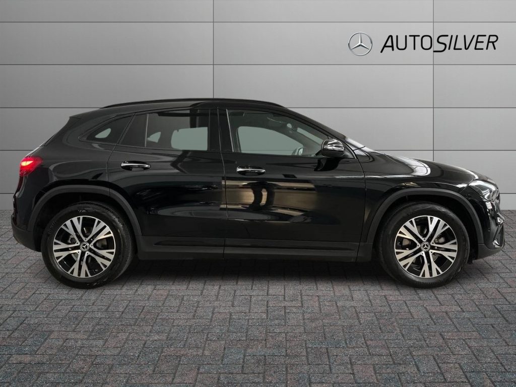 MERCEDES-BENZ GLA 200 d Automatic Progressive Advanced Plus - 5