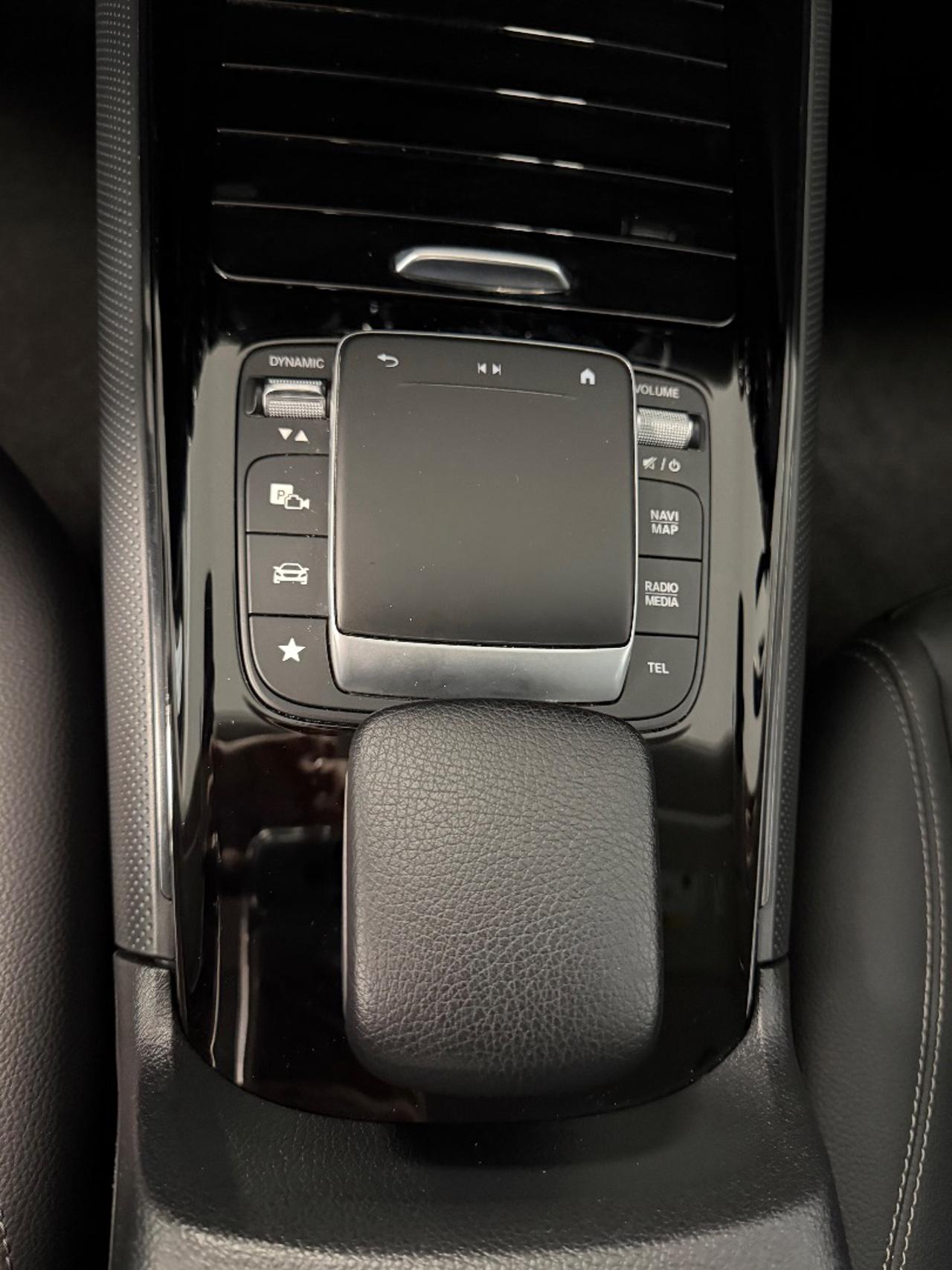 MERCEDES-BENZ GLA 200 d Automatic Executive - 17