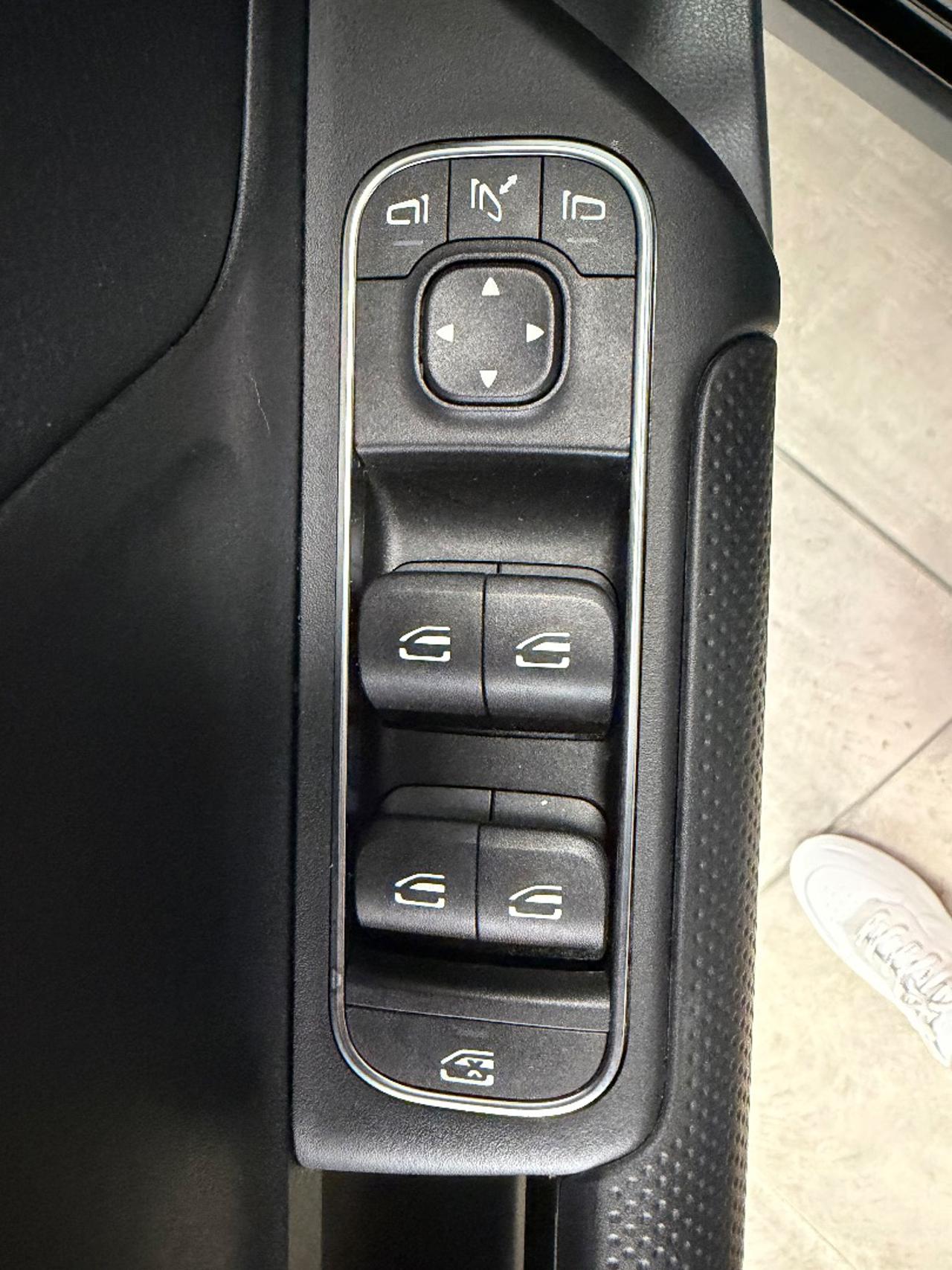 MERCEDES-BENZ GLA 200 d Automatic Executive - 25