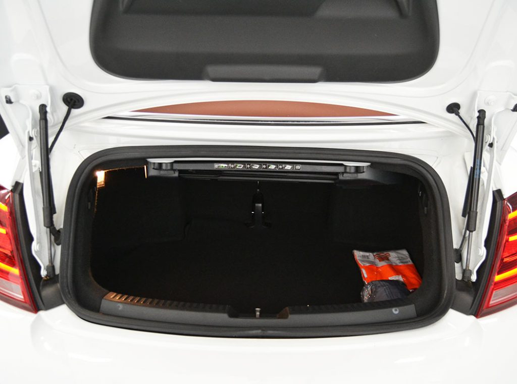 VOLKSWAGEN Maggiolino Cabrio 1.4 TSI DSG KARMANN BMT Navi-Xenon - 24