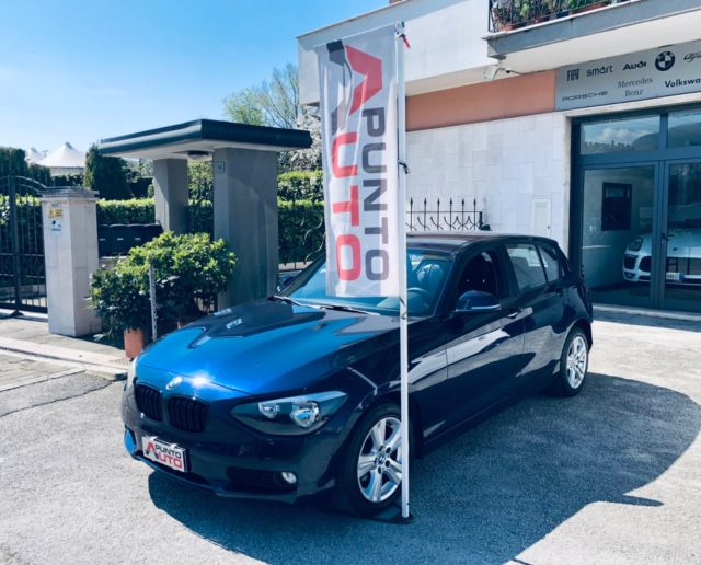 BMW 116 Blu metallizzato