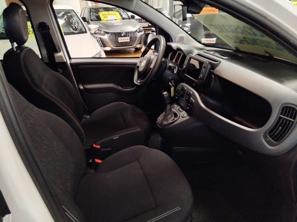 FIAT Panda Cross 1.0 Hybrid - 12