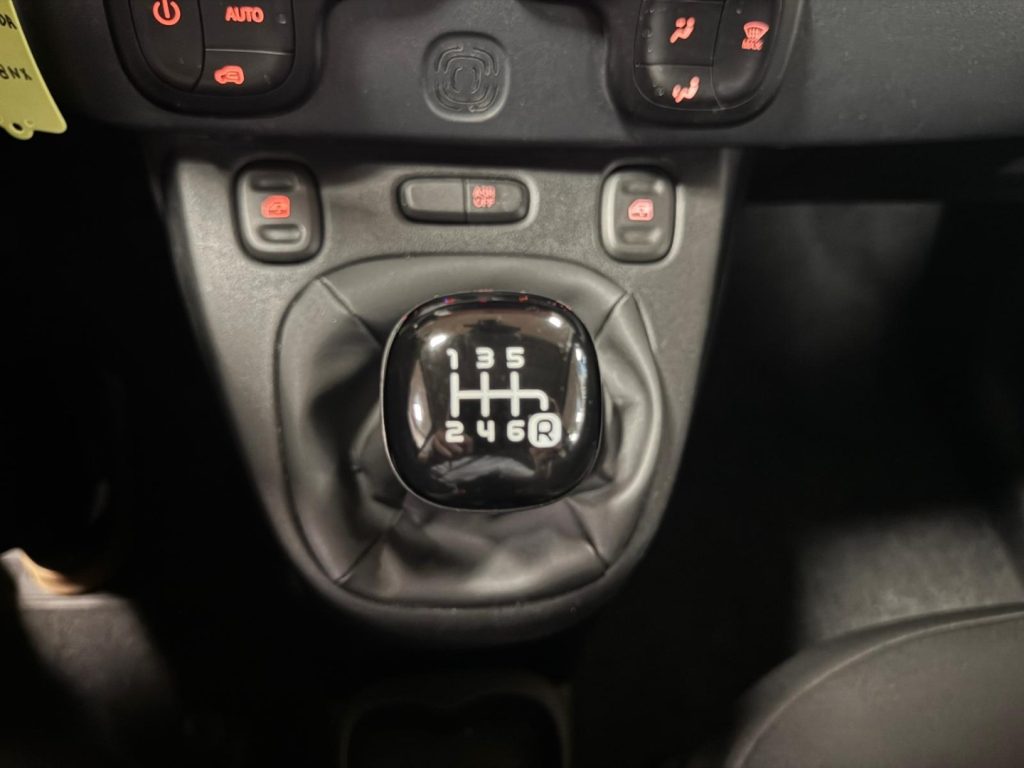 FIAT Panda Cross 1.0 Hybrid - 22