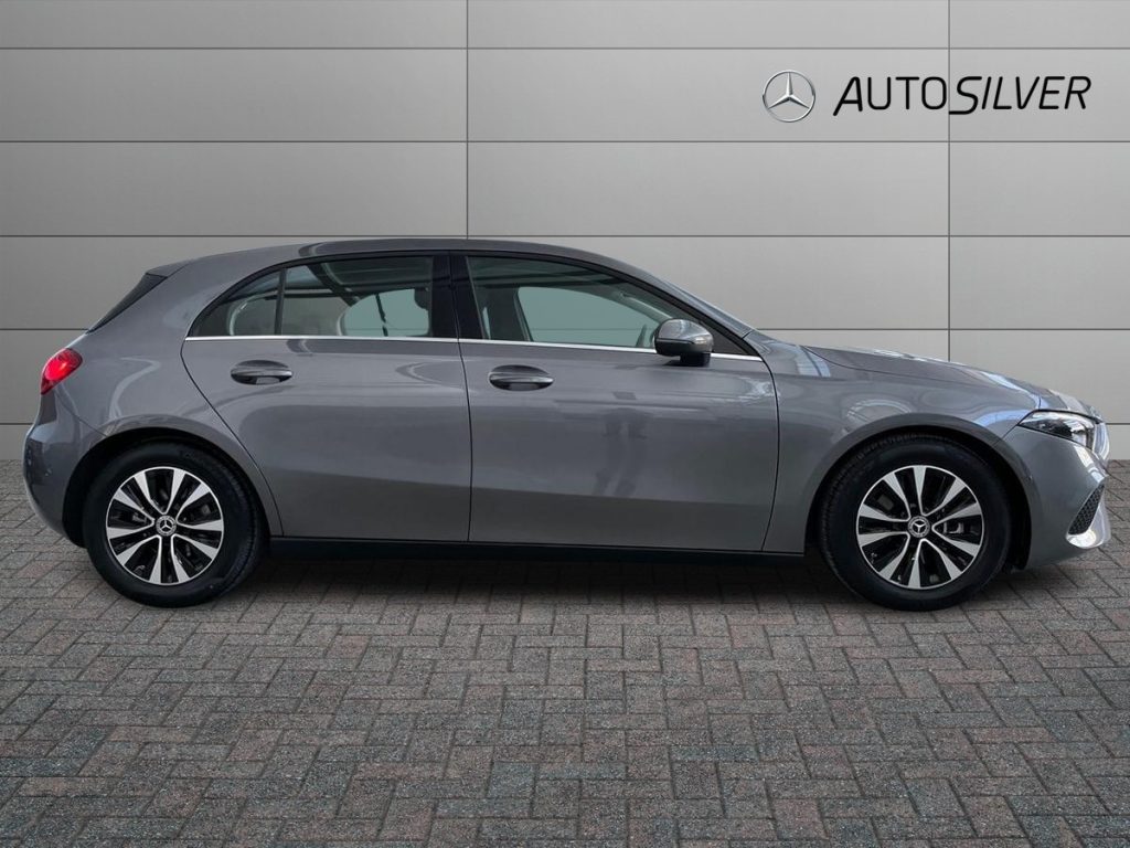 MERCEDES-BENZ A 180 d Automatic Advanced - 5