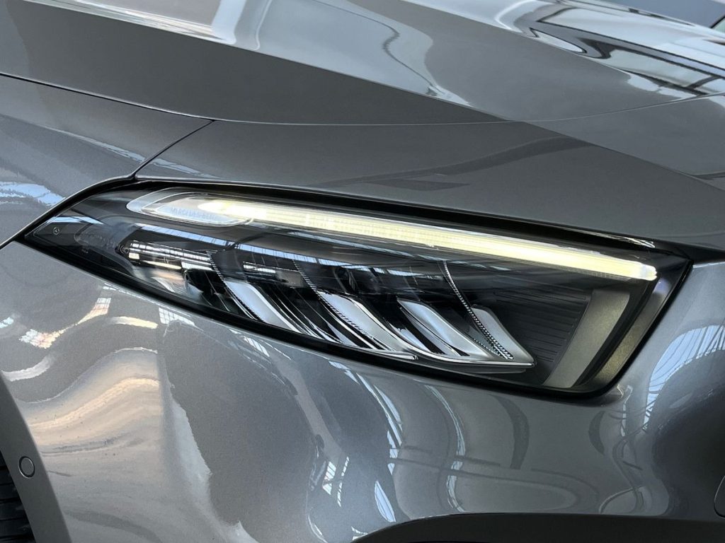 MERCEDES-BENZ A 180 d Automatic Advanced - 17