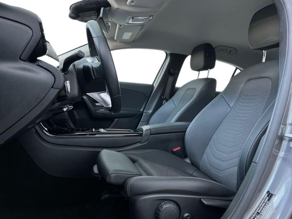 MERCEDES-BENZ A 180 d Automatic Advanced - 10