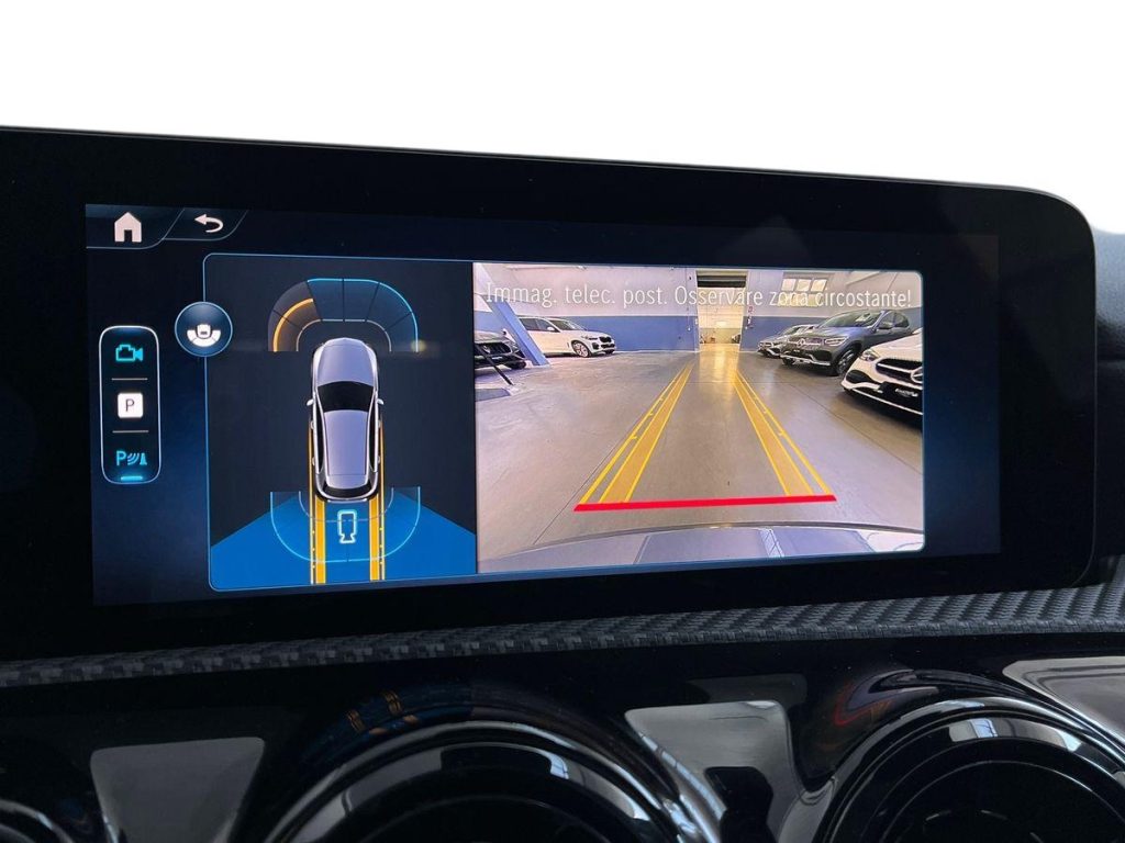 MERCEDES-BENZ A 180 d Automatic Advanced - 12