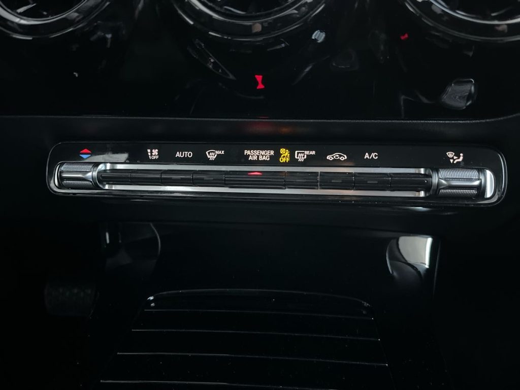 MERCEDES-BENZ A 180 d Automatic Advanced - 14