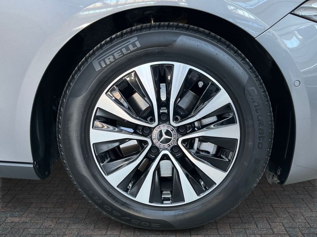 MERCEDES-BENZ A 180 d Automatic Advanced - 7