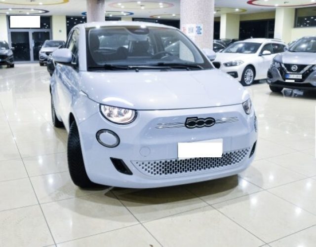FIAT 500e Azzurro metallizzato