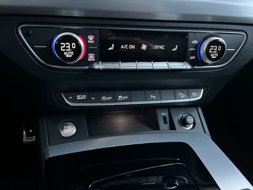 AUDI Q5 SPB 40 TDI quattro S tronic S line - 14