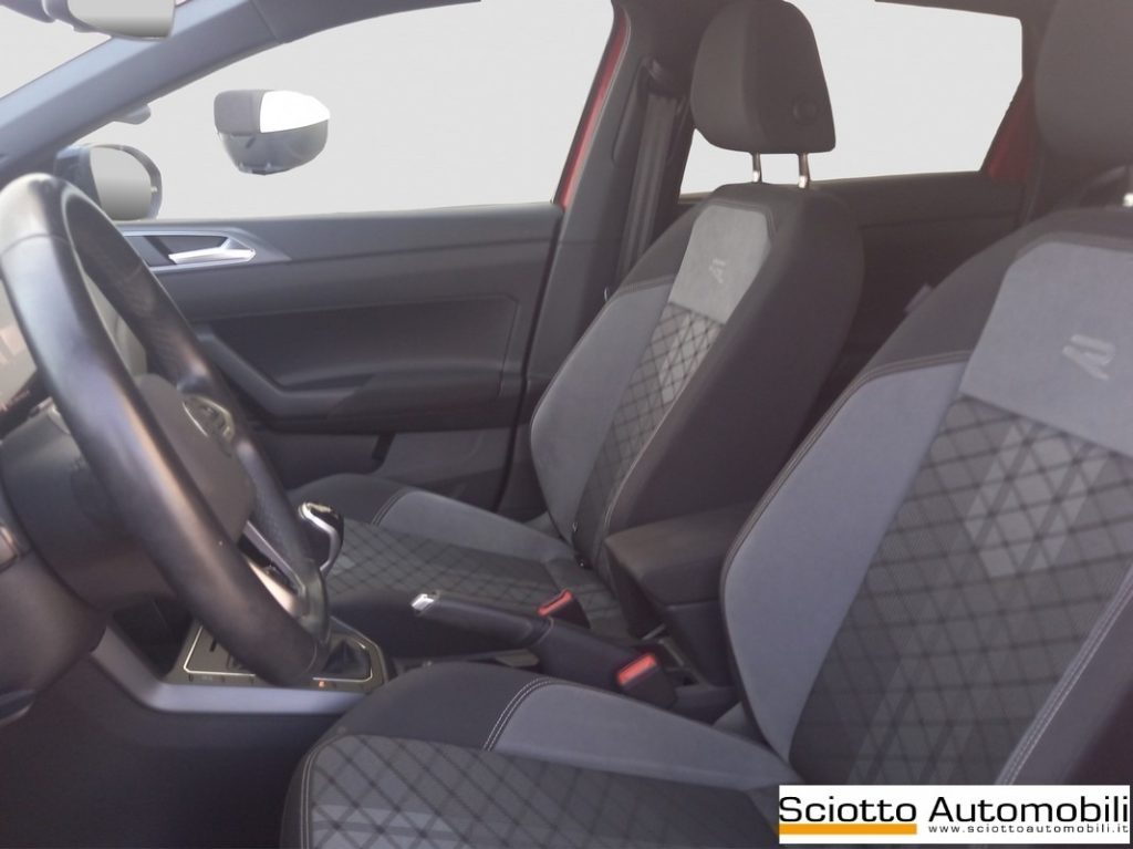 VOLKSWAGEN Taigo 1.0 TSI 110 CV R-Line - 9