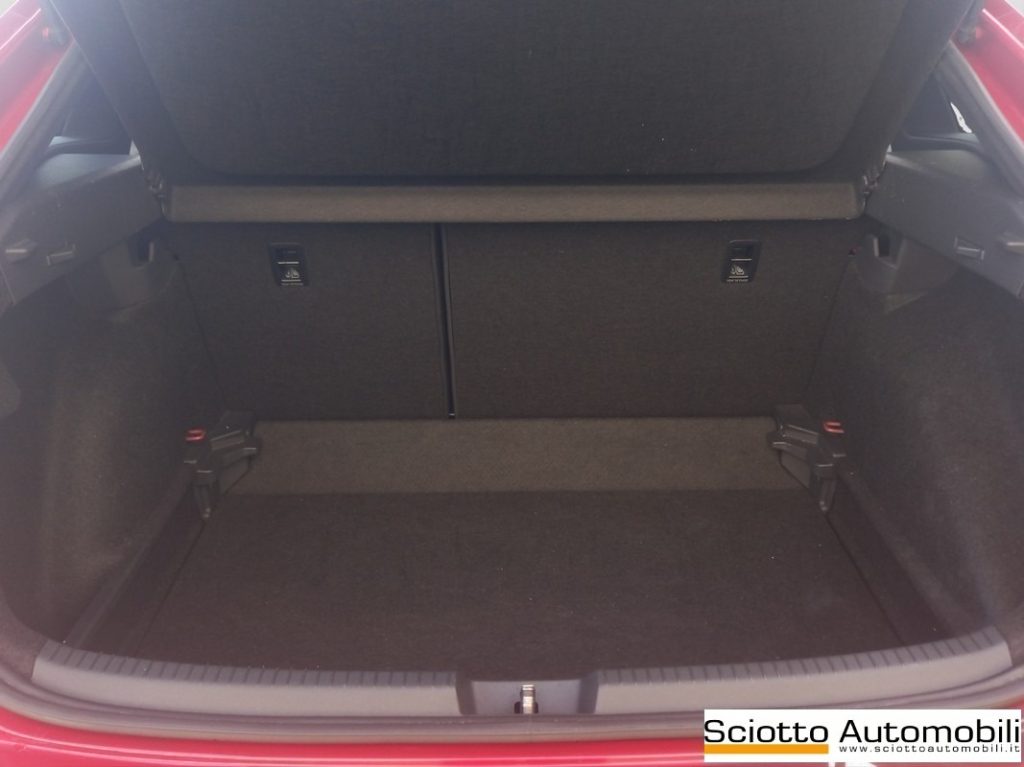 VOLKSWAGEN Taigo 1.0 TSI 110 CV R-Line - 17