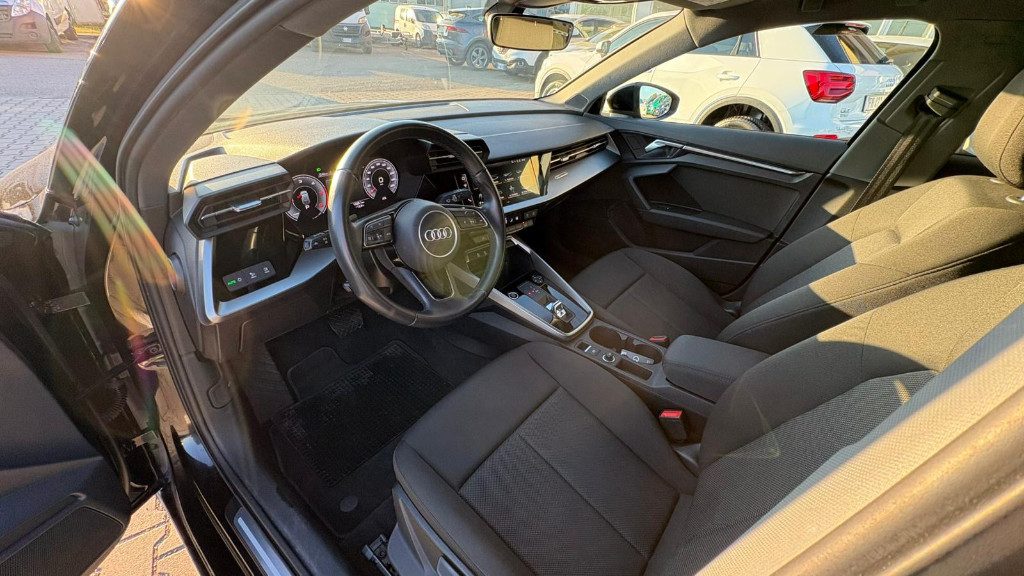 AUDI A3 SPB 30 TDI S tronic Business Advanced - 9