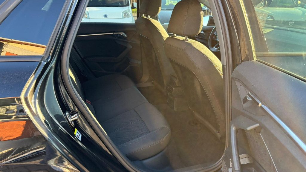 AUDI A3 SPB 30 TDI S tronic Business Advanced - 22