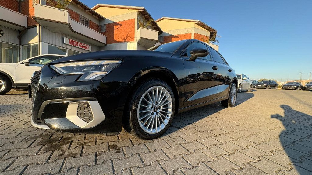 AUDI A3 SPB 30 TDI S tronic Business Advanced - 25