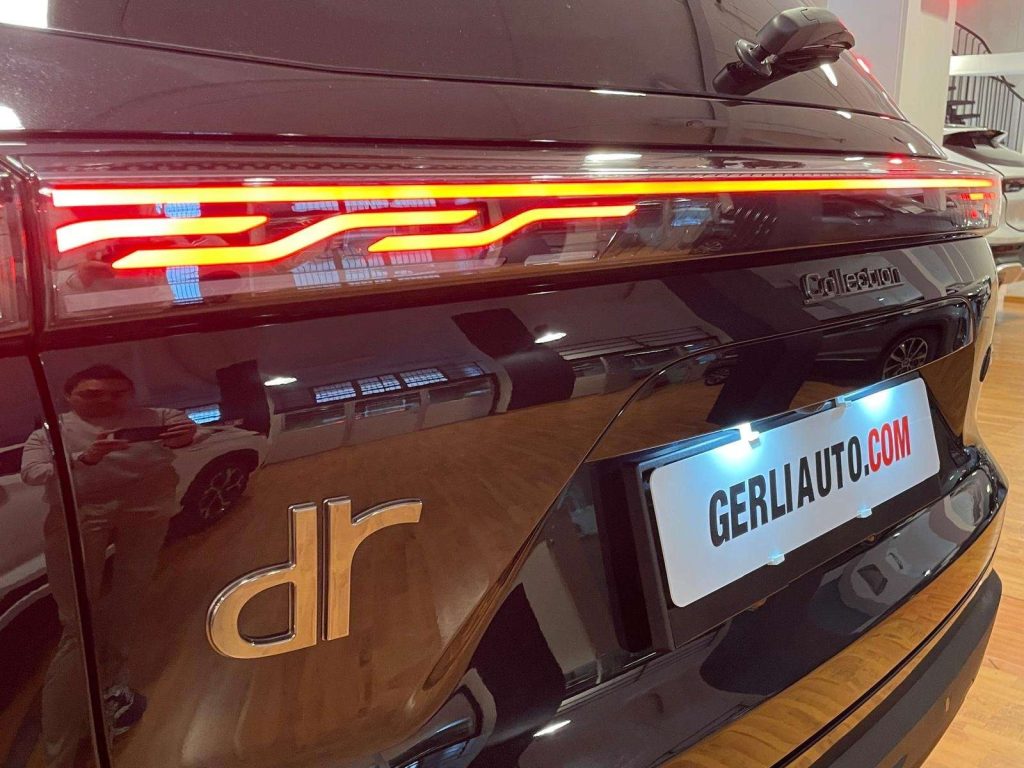 OTHERS-ANDERE OTHERS-ANDERE DR Automobiles DR6 DR 6 1.6 t-gdi Gpl Collection 1