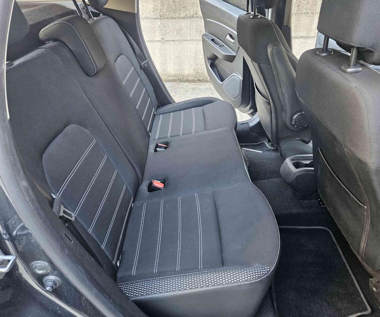 DACIA Duster 1.5 dCi 8V 110 CV EDC 4x2 Prestige - 10