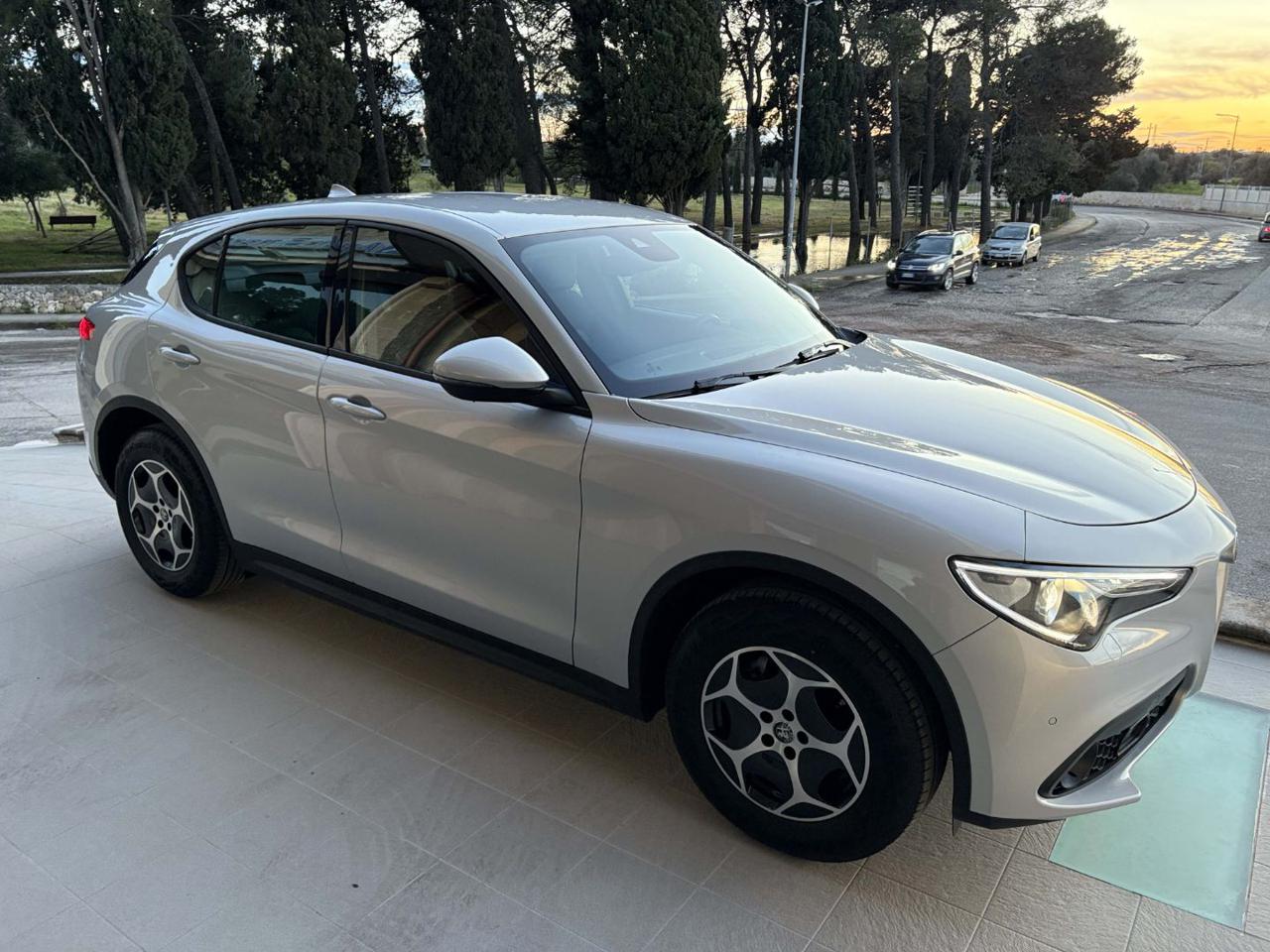 ALFA ROMEO Stelvio 2.2 Turbodiesel 190 CV AT8 Q4 Super Business - 3