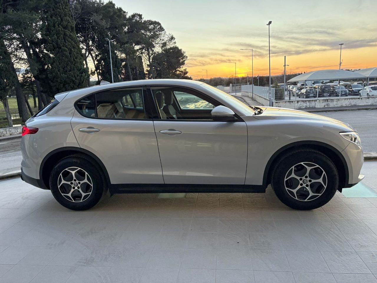 ALFA ROMEO Stelvio 2.2 Turbodiesel 190 CV AT8 Q4 Super Business - 4