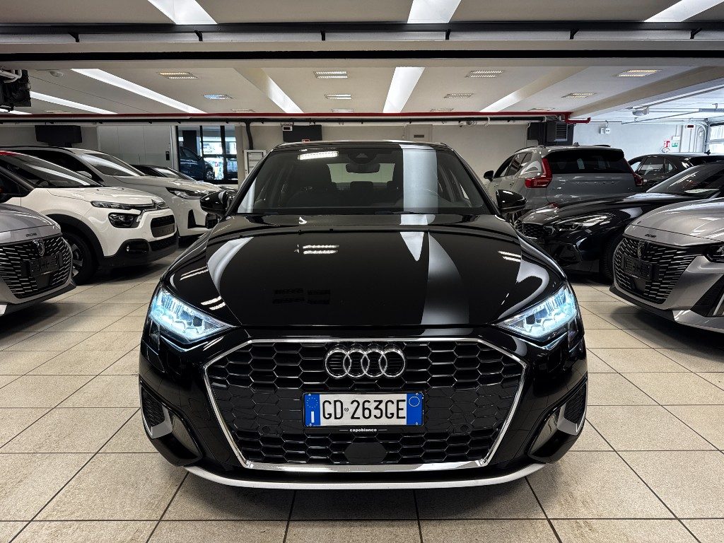 AUDI A3 Sedan 35 TDI Stronic Business Advanced - 2