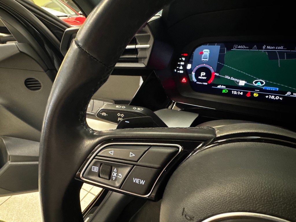 AUDI A3 Sedan 35 TDI Stronic Business Advanced - 18