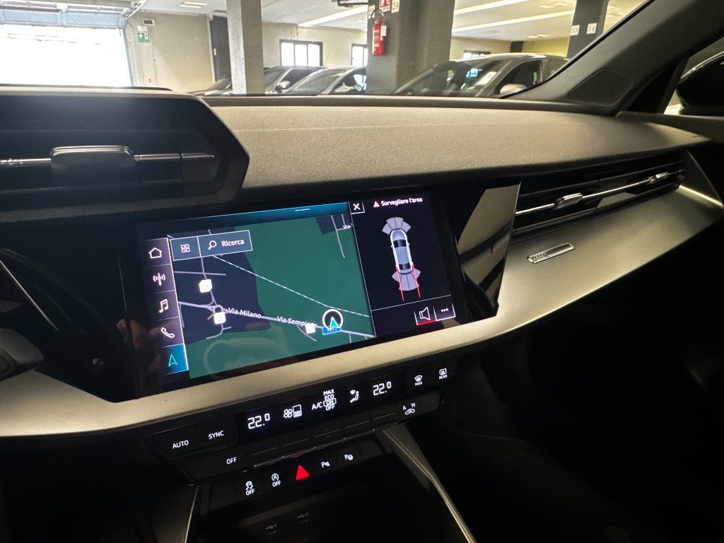 AUDI A3 Sedan 35 TDI Stronic Business Advanced - 15