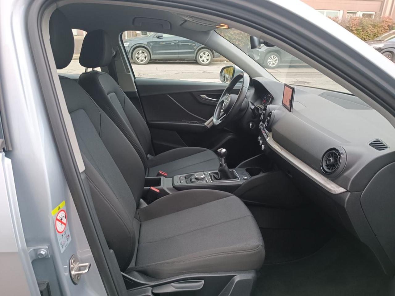 AUDI Q2 1.6 TDI Business - 14