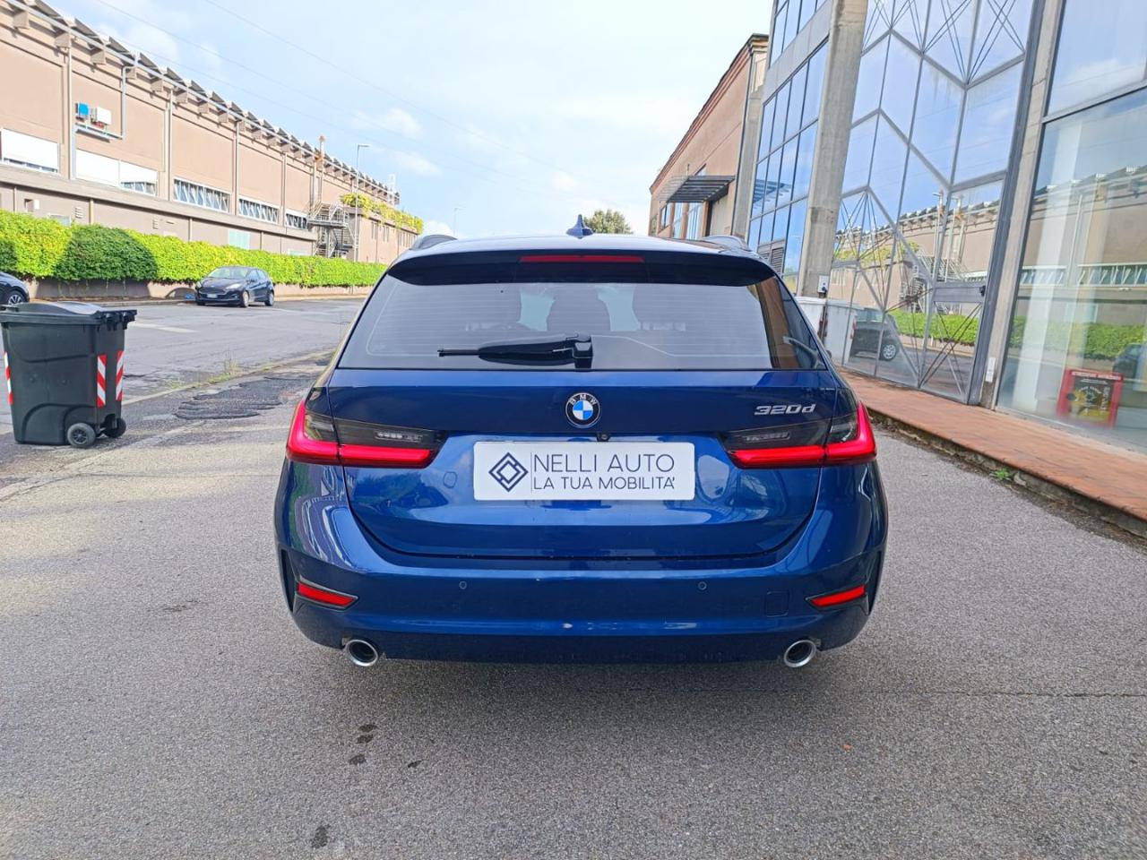 BMW 320 d 48V Touring Business Advantage - 4