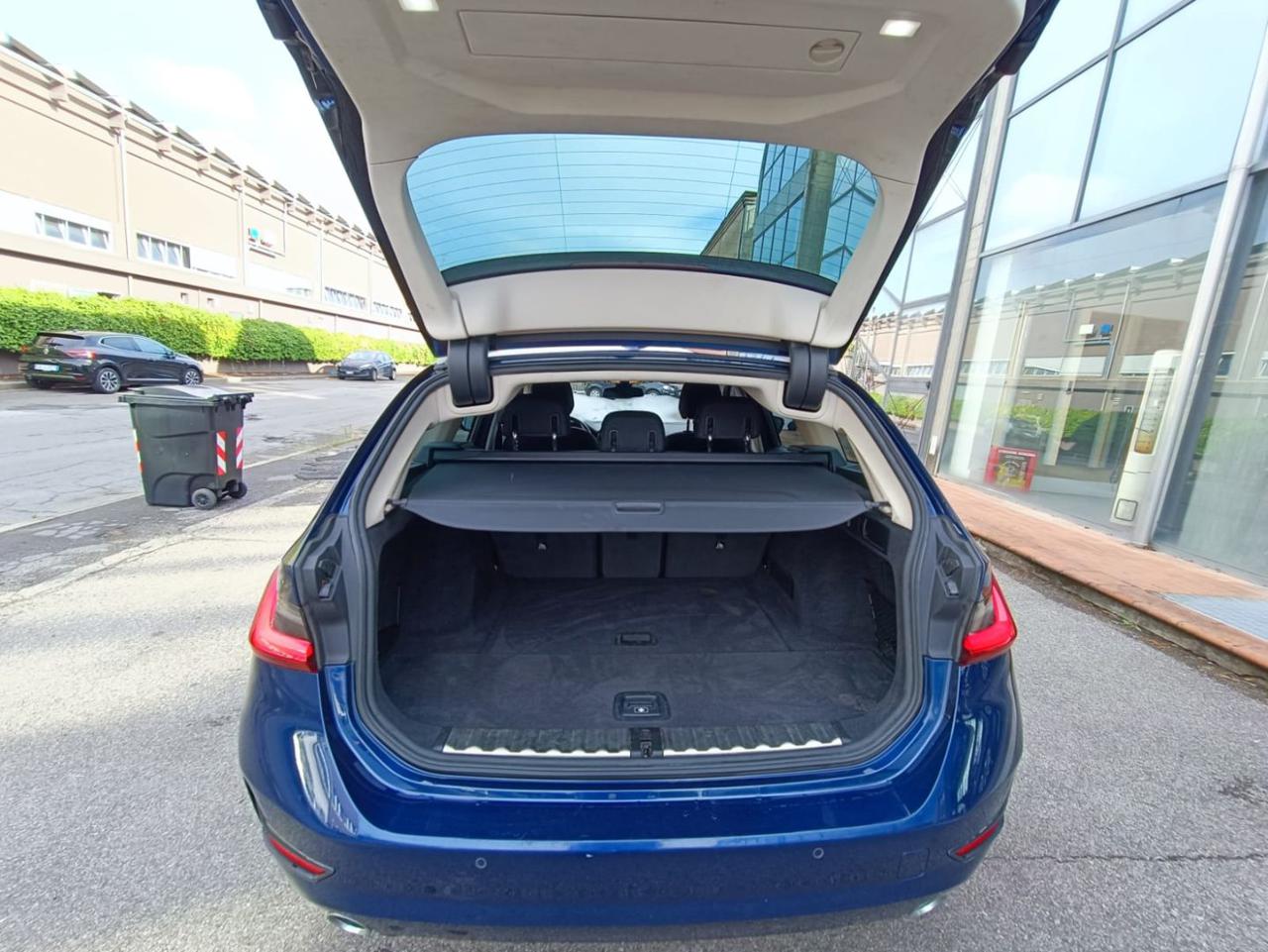 BMW 320 d 48V Touring Business Advantage - 14