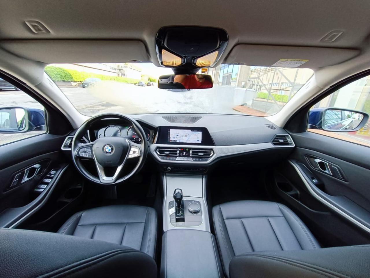 BMW 320 d 48V Touring Business Advantage - 18