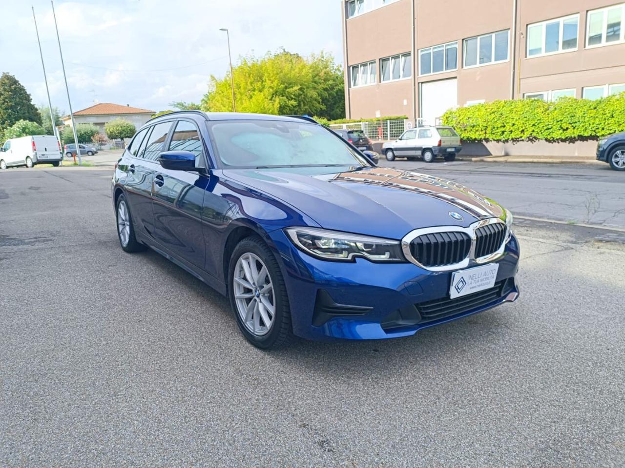 BMW 320 d 48V Touring Business Advantage - 28