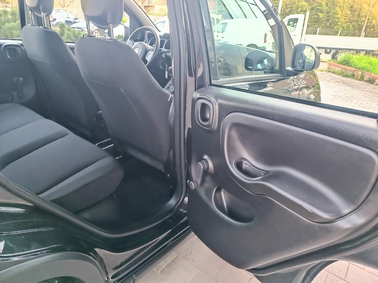 FIAT Panda 1.0 FireFly S&S Hybrid - 16