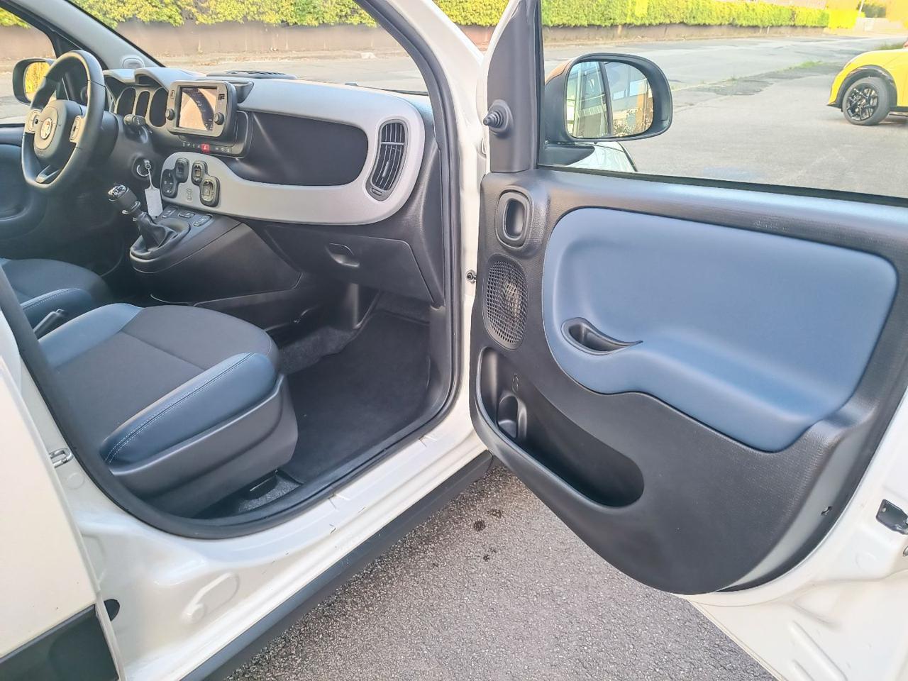 FIAT Panda 1.0 FireFly S&S Hybrid City Cross - 16