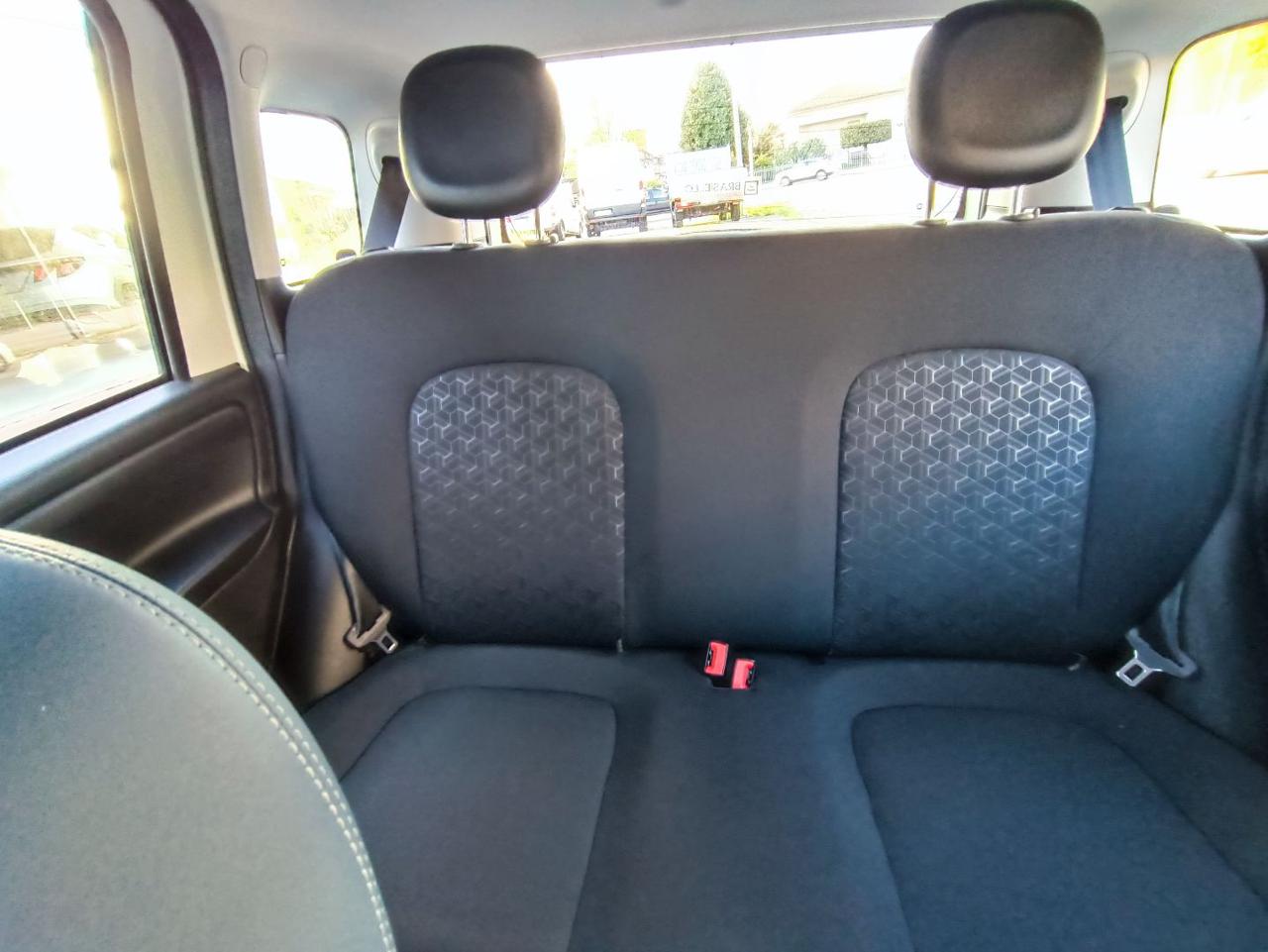 FIAT Panda 1.0 FireFly S&S Hybrid City Cross - 3