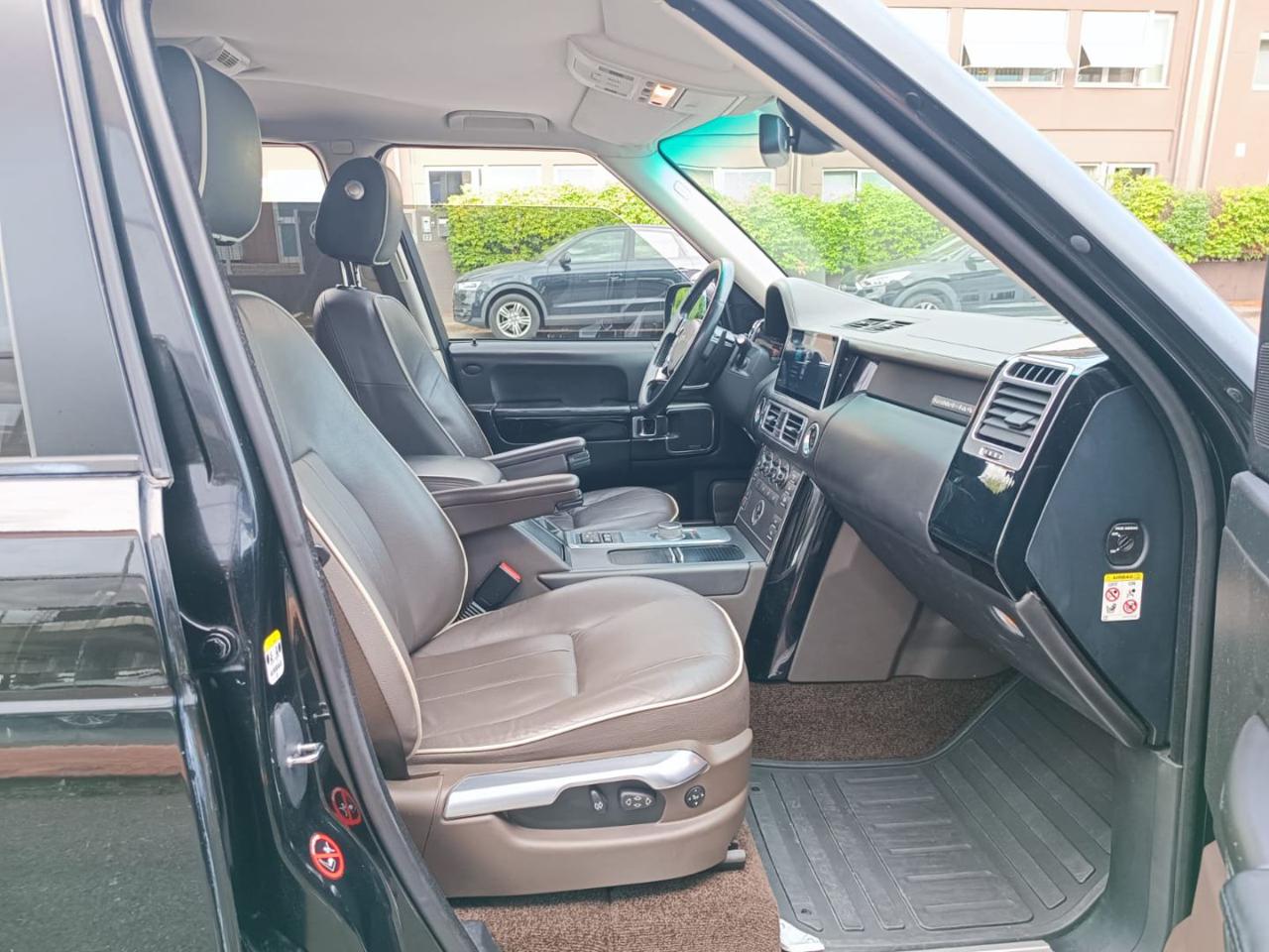 LAND ROVER Range Rover 4.4 TDV8 HSE - 15